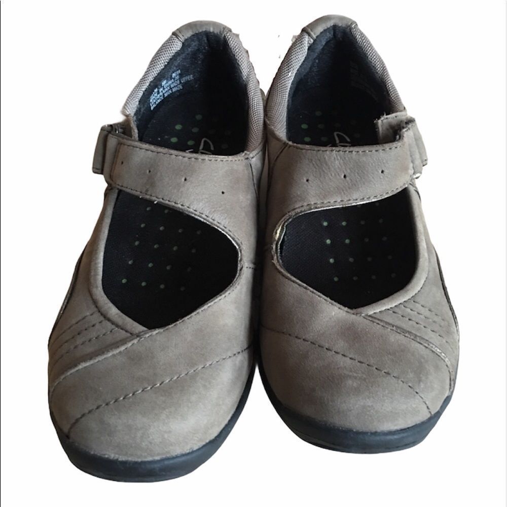 Clark’s Wave Mary Jane Shoes